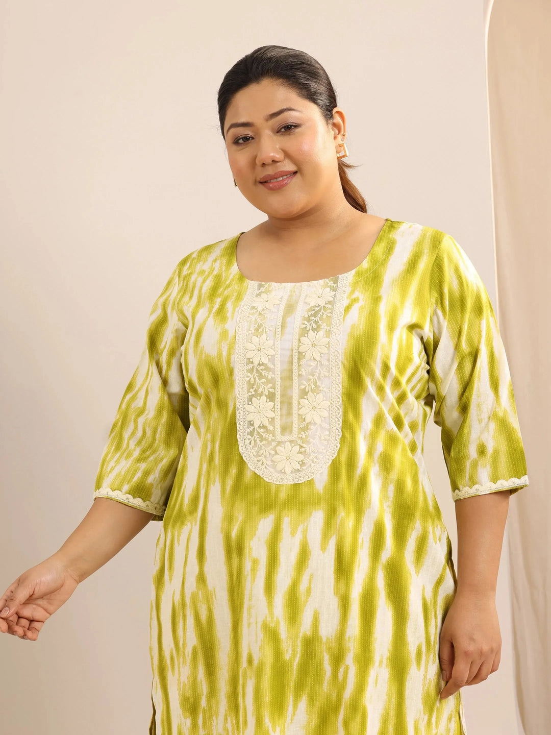  Plus Size Green Printed Cotton Straight Suit Set With Dupatta 
