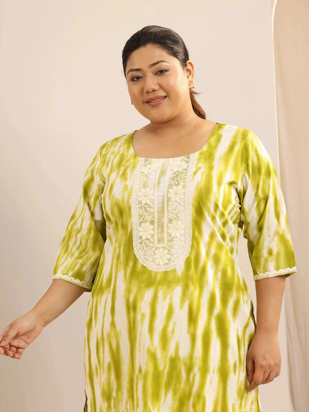  Plus Size Green Printed Cotton Straight Suit Set With Dupatta 