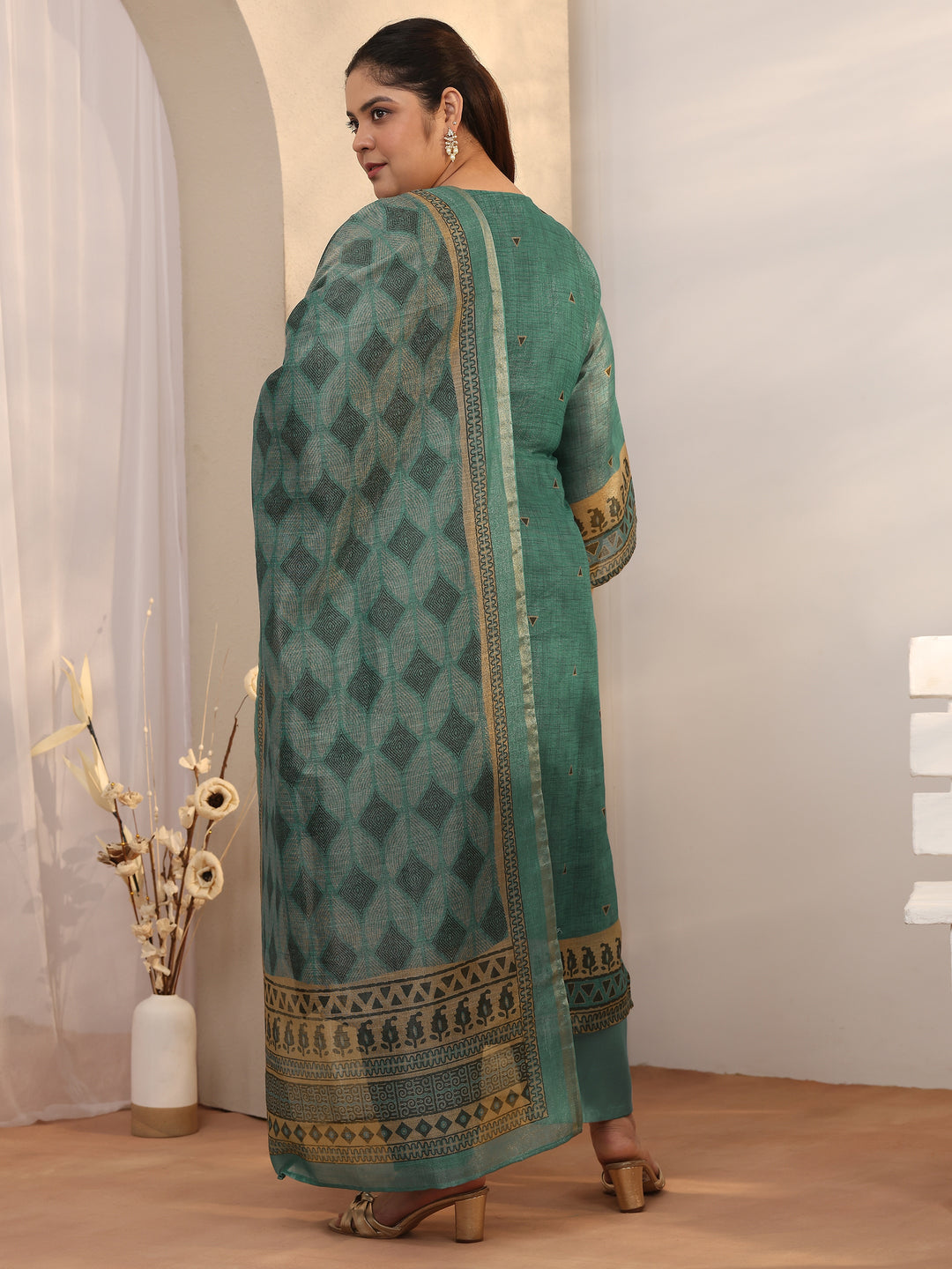  Plus Size Green Embellished Silk Blend Straight Suit Set With Dupatta 