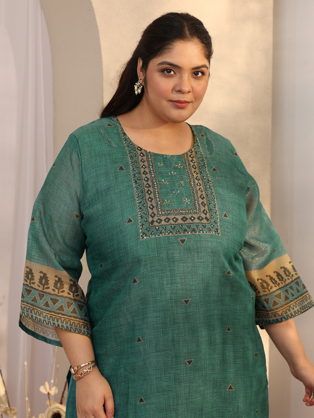  Plus Size Green Embellished Silk Blend Straight Suit Set With Dupatta 