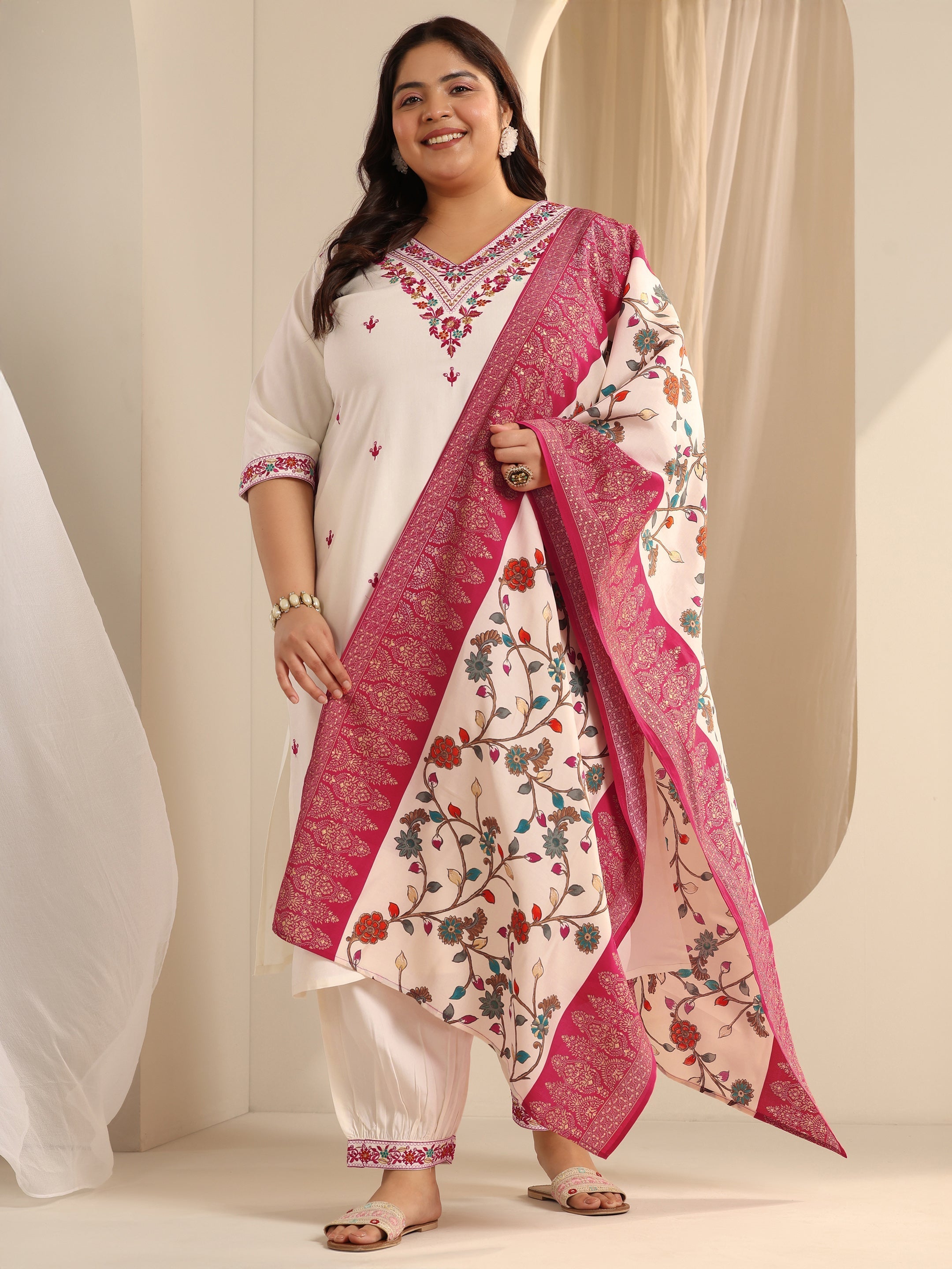 libas Plus Size White Embroidered Viscose Straight Suit Set With Dupatta-picture-43
