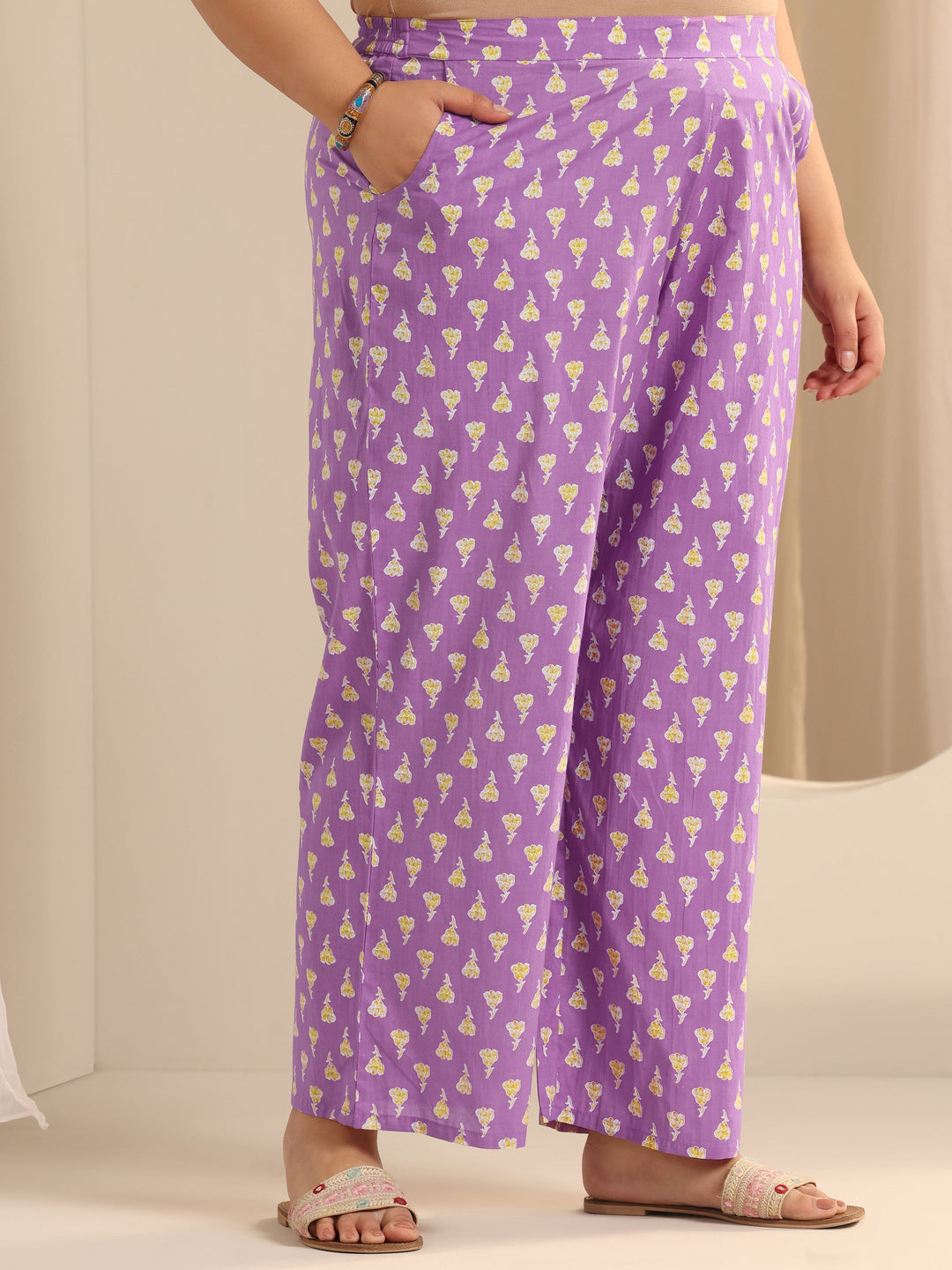  Plus Size Lavender Printed Cotton Straight Suit Set With Dupatta 
