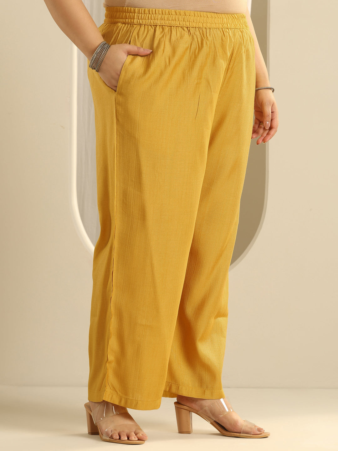  Plus Size Mustard Printed cotton blend Straight Suit Set With Dupatta 