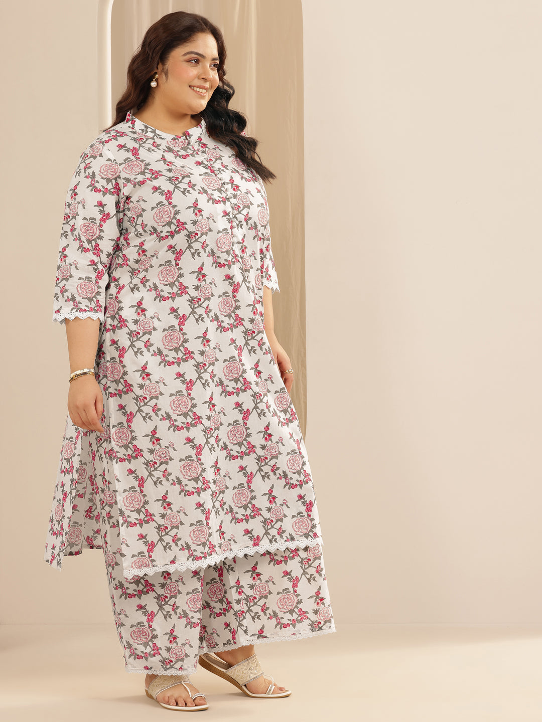  Plus Size Off White Printed Cotton Blend Straight Kurta Set 