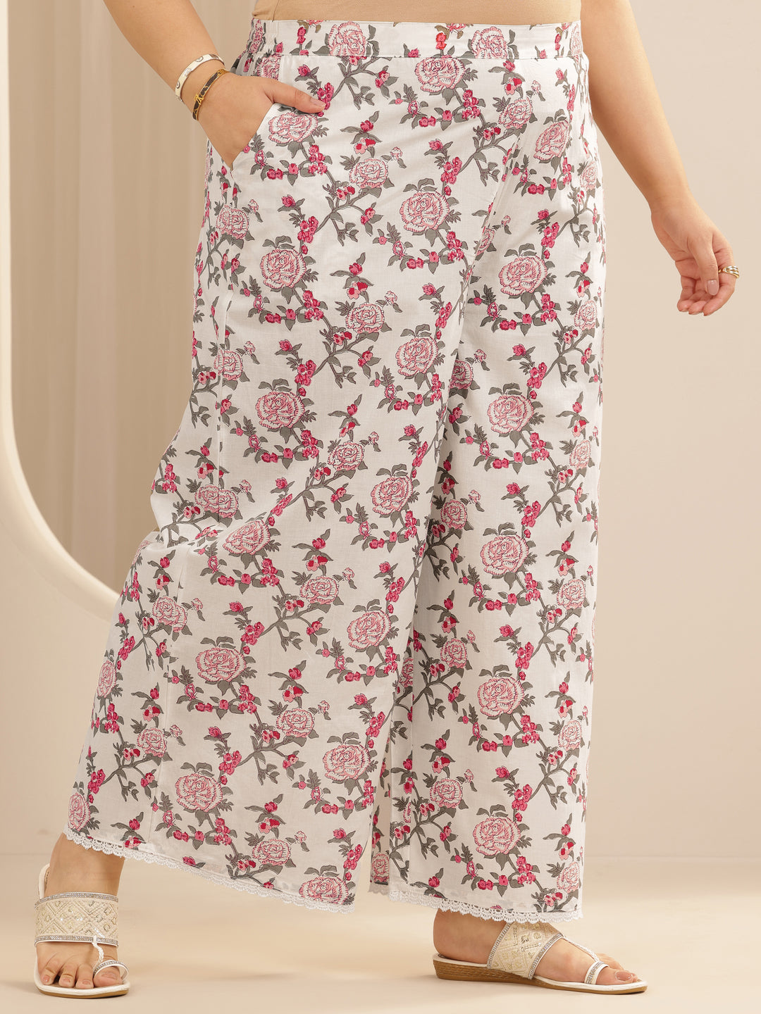  Plus Size Off White Printed Cotton Blend Straight Kurta Set 
