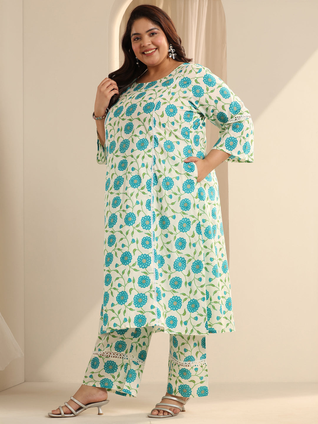  Plus Size Off White Printed Cotton Blend Straight Kurta Set 