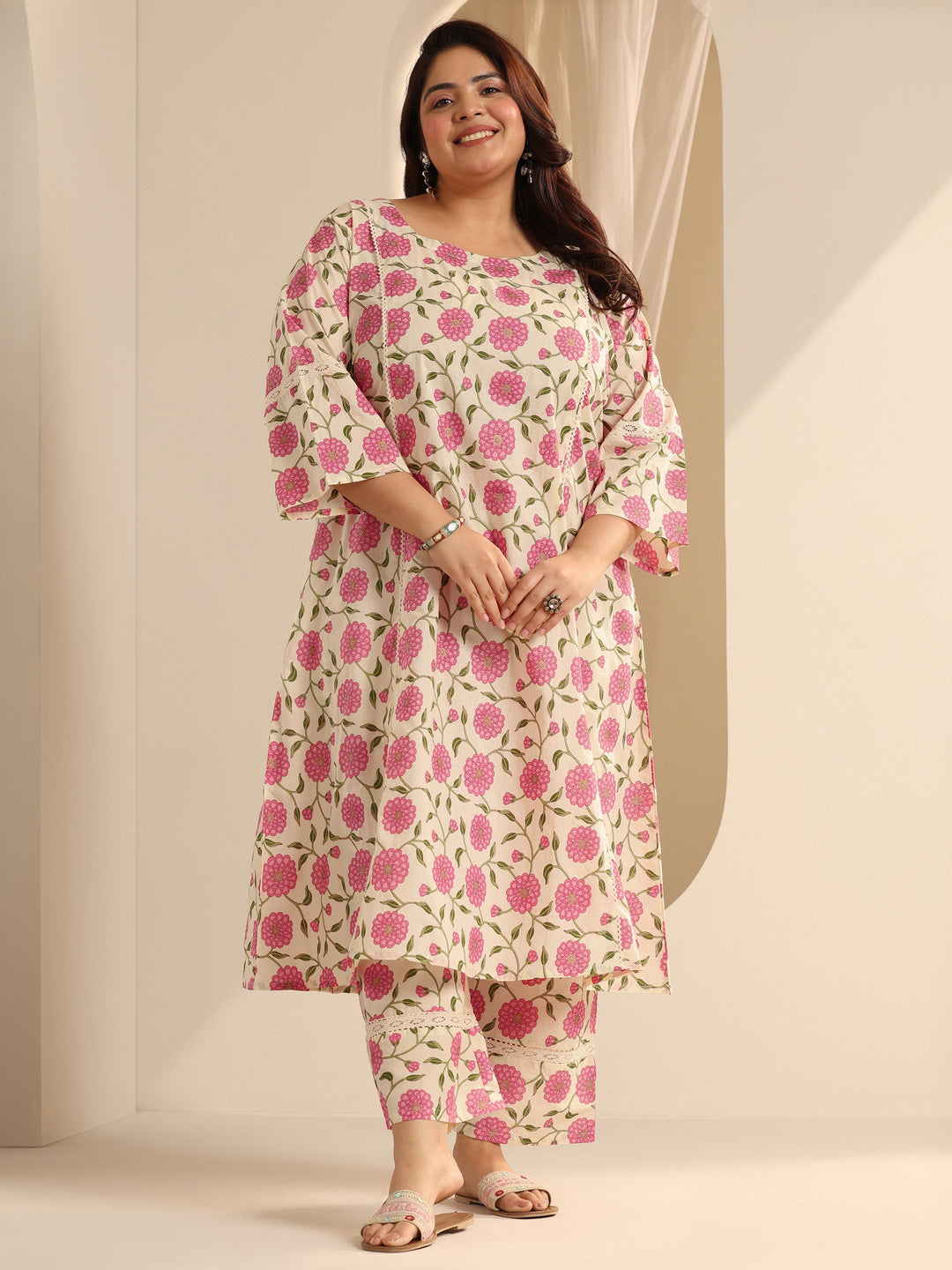  Plus Size Off White Printed Cotton Blend Straight Kurta Set 