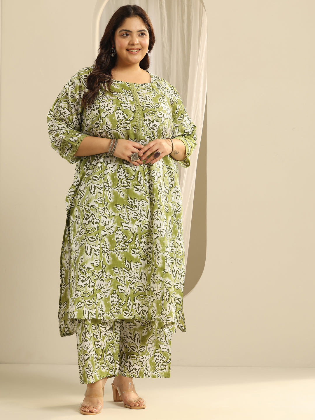  Plus Size Green Printed Cotton Straight Kurta Set 