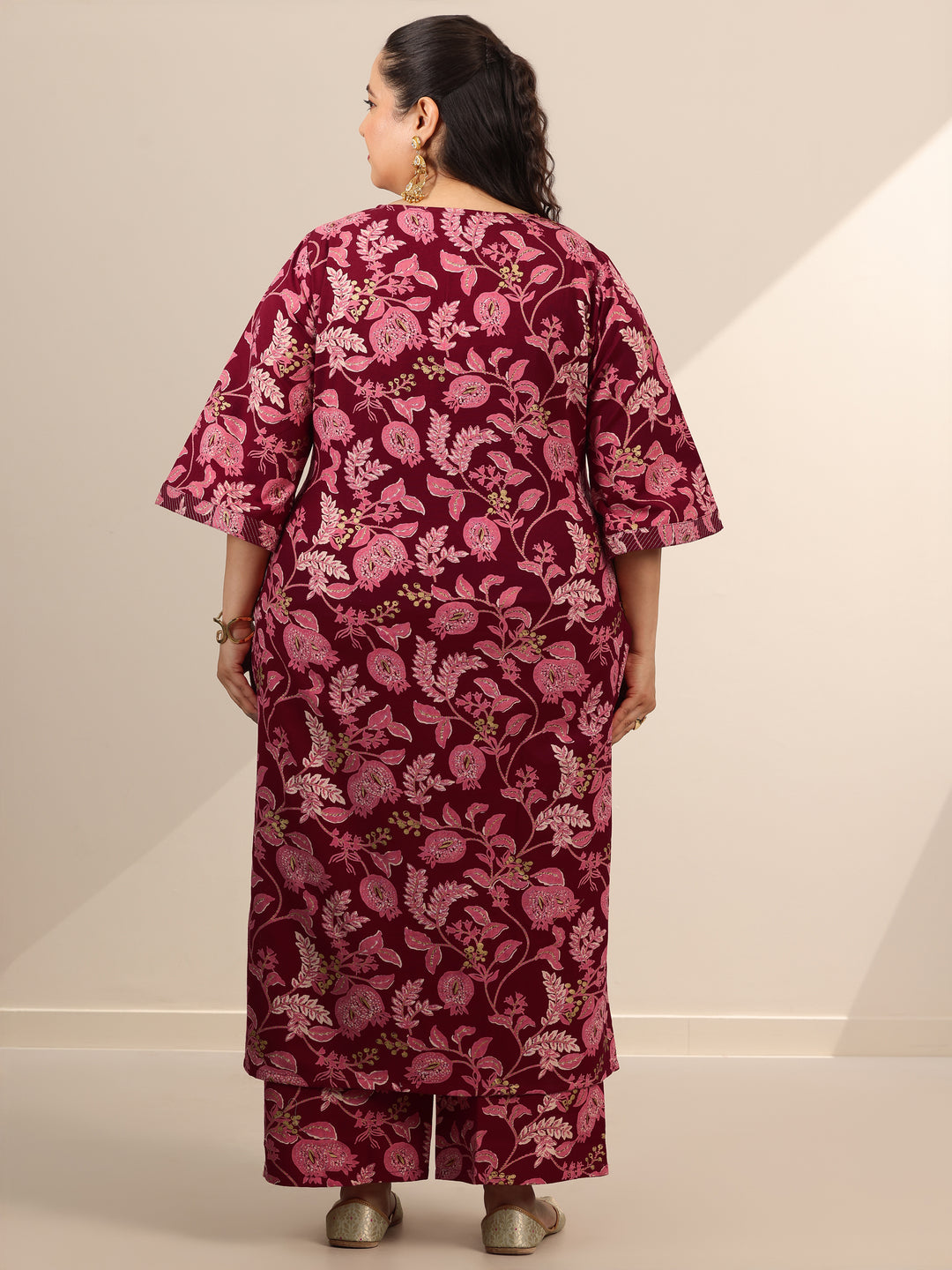  Plus Size Maroon Printed Cotton Blend Straight Kurta Set 