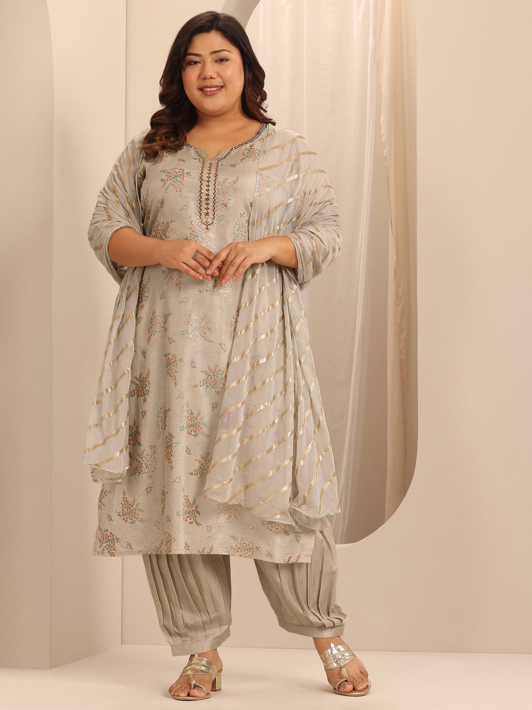  Plus Size Grey Printed Silk Blend Straight Suit Set With Dupatta 