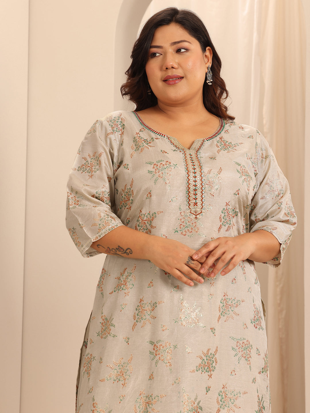  Plus Size Grey Printed Silk Blend Straight Suit Set With Dupatta 