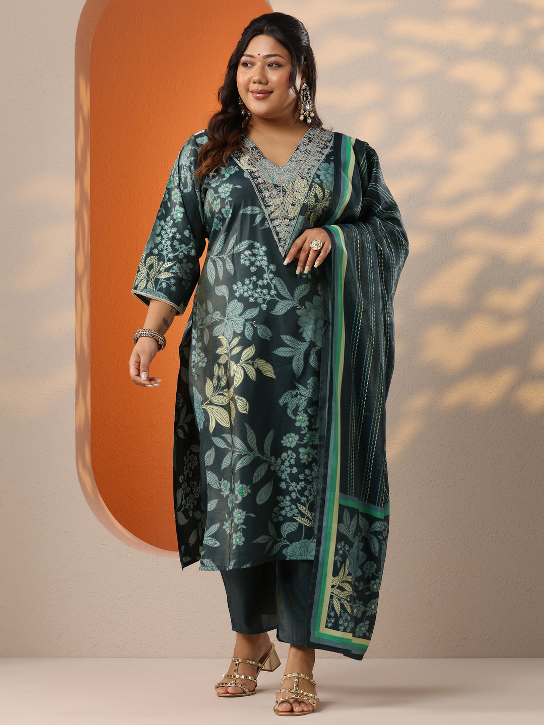  Plus Size Blue Printed Silk Blend Straight Suit Set With Dupatta 