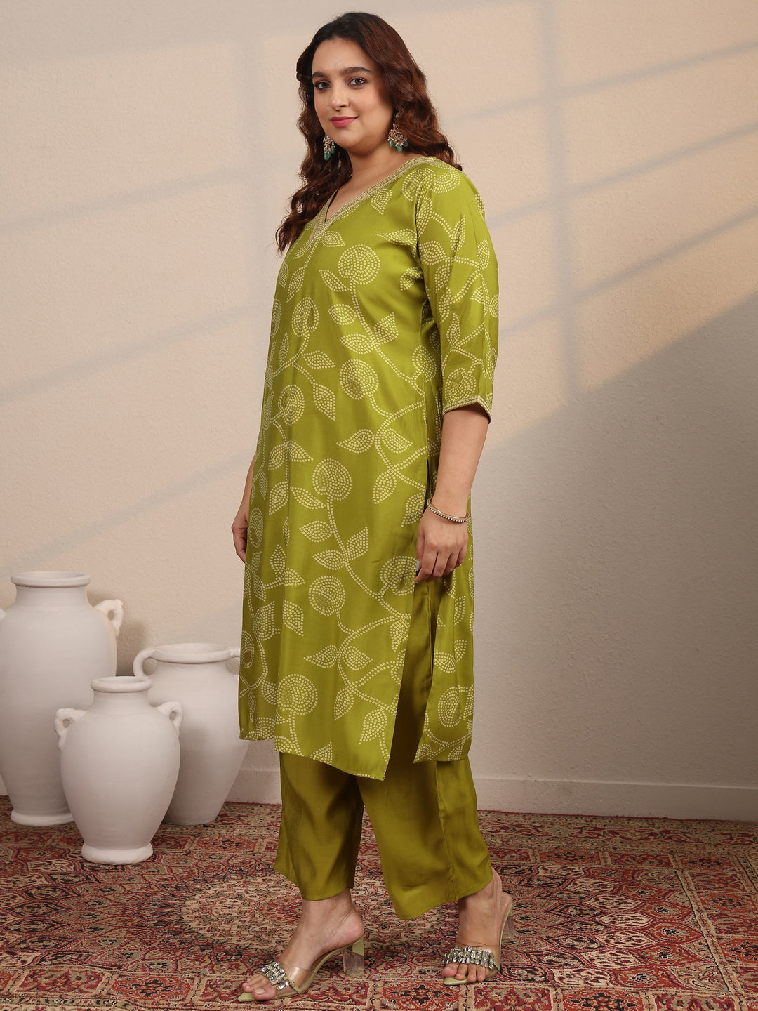  Plus Size Green Printed Silk Blend Straight Suit Set With Dupatta 