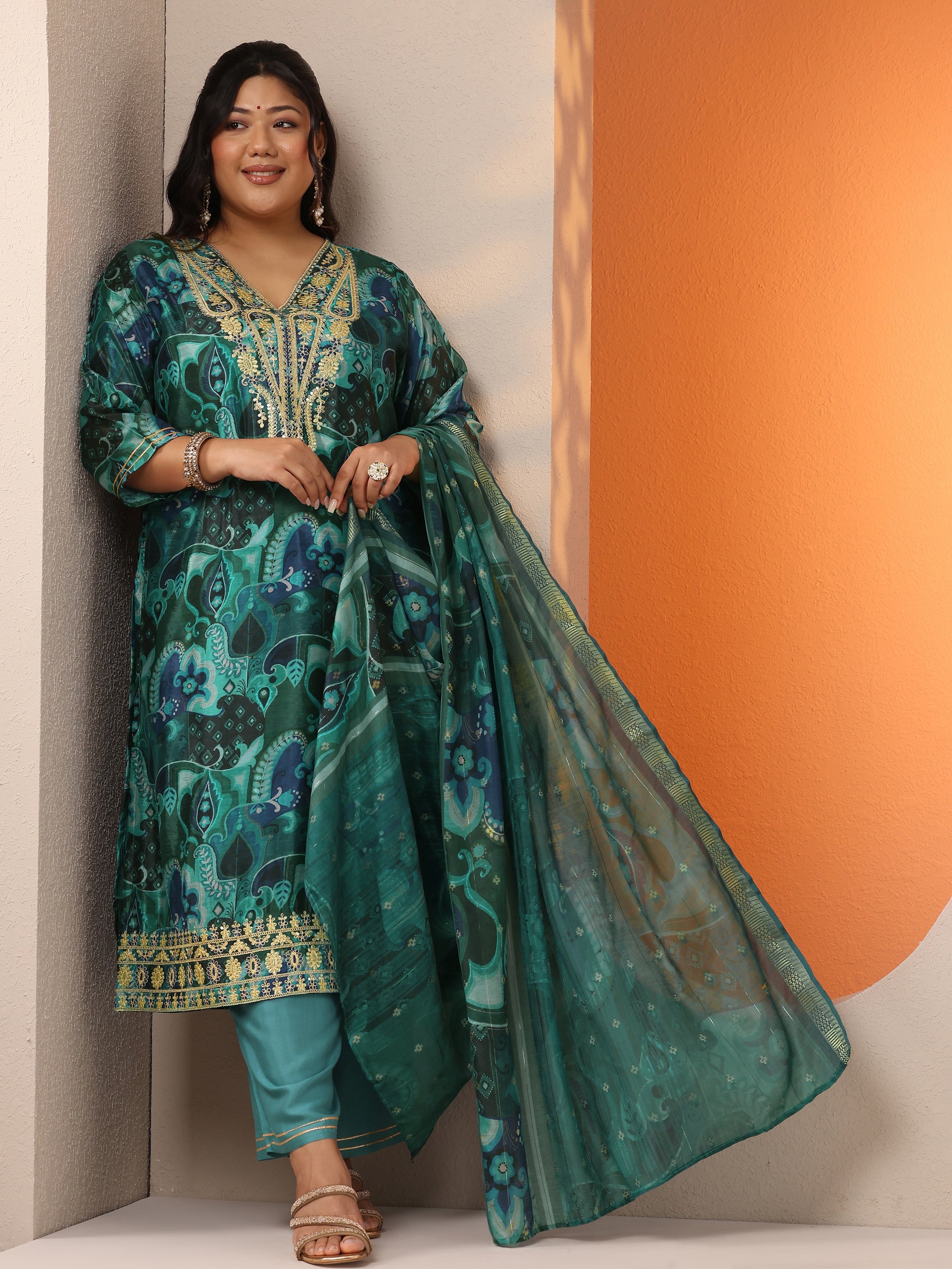 libas Plus Size Green Printed Chinon Straight Suit Set With Dupatta-picture-61