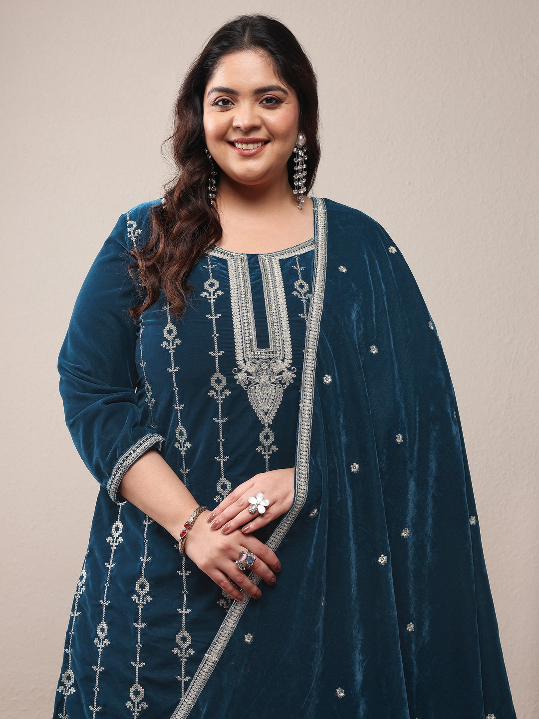  Plus Size Navy blue Embroidered Velvet Straight Suit Set With Dupatta 
