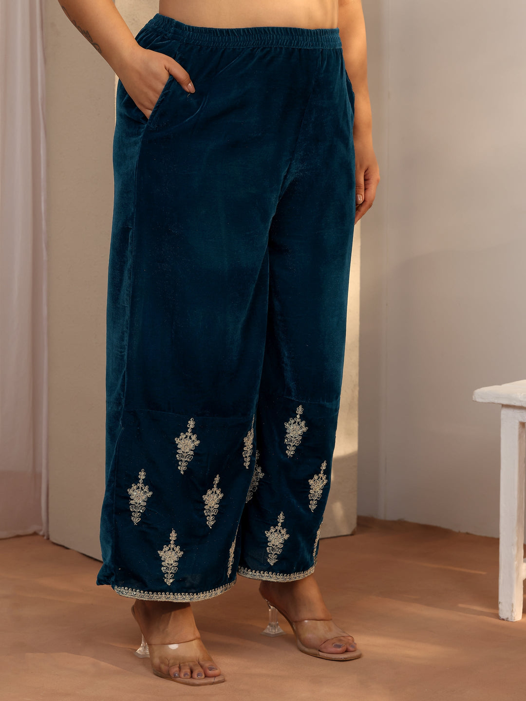  Plus Size Teal Embroidered Velvet Straight Suit Set With Dupatta 