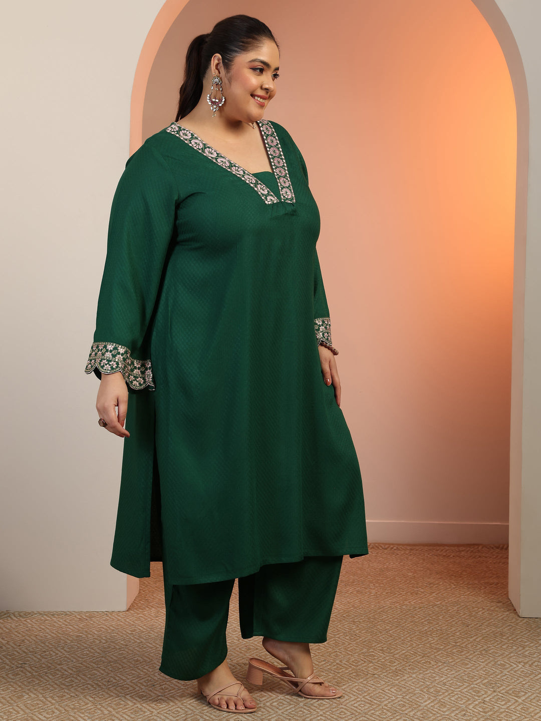  Plus Size Green Embroidered Rayon Straight Kurta Set 