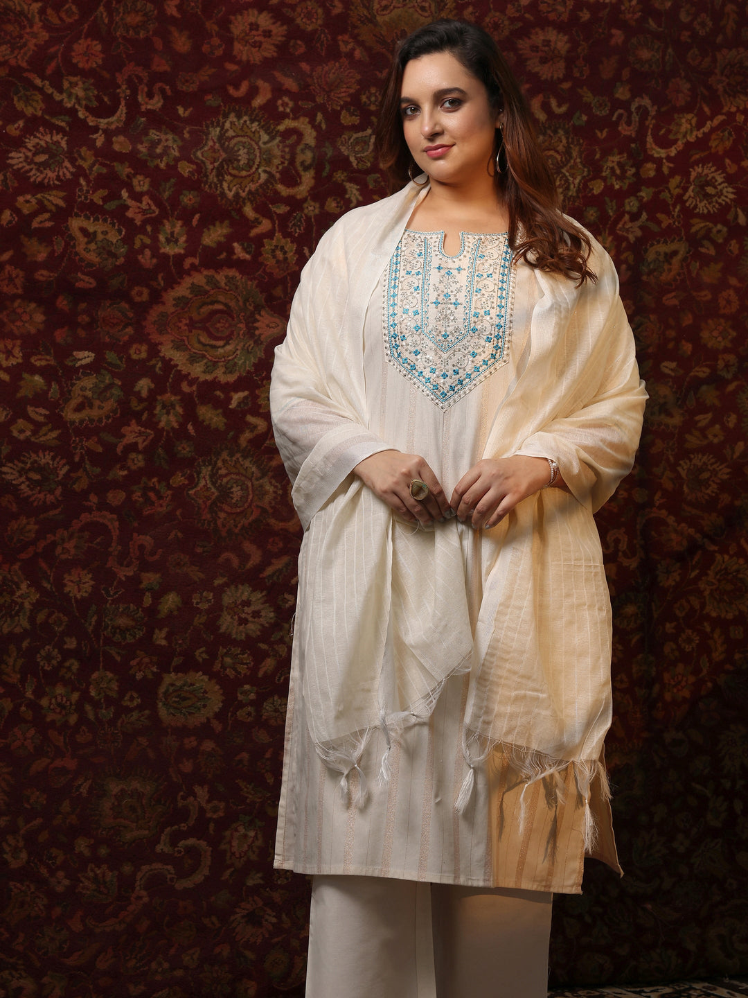  Plus Size Off White Embroidered Cotton Blend Straight Suit Set With Dupatta 