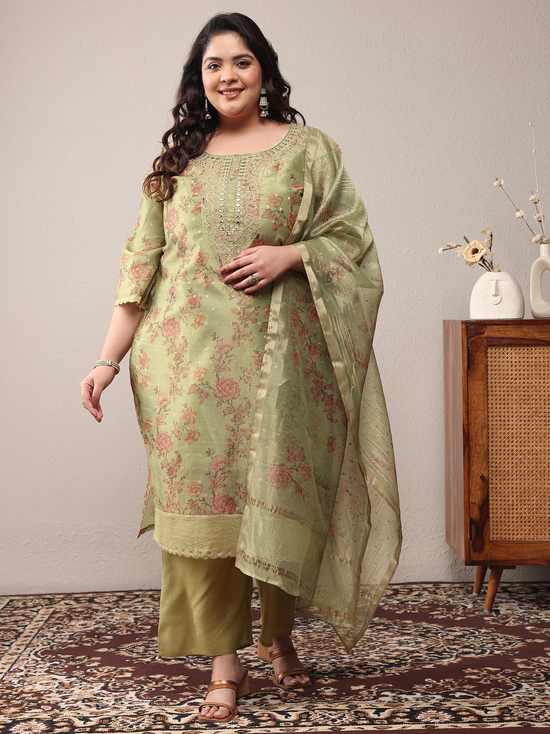  Plus Size Green Printed Silk Blend Straight Suit Set With Dupatta 
