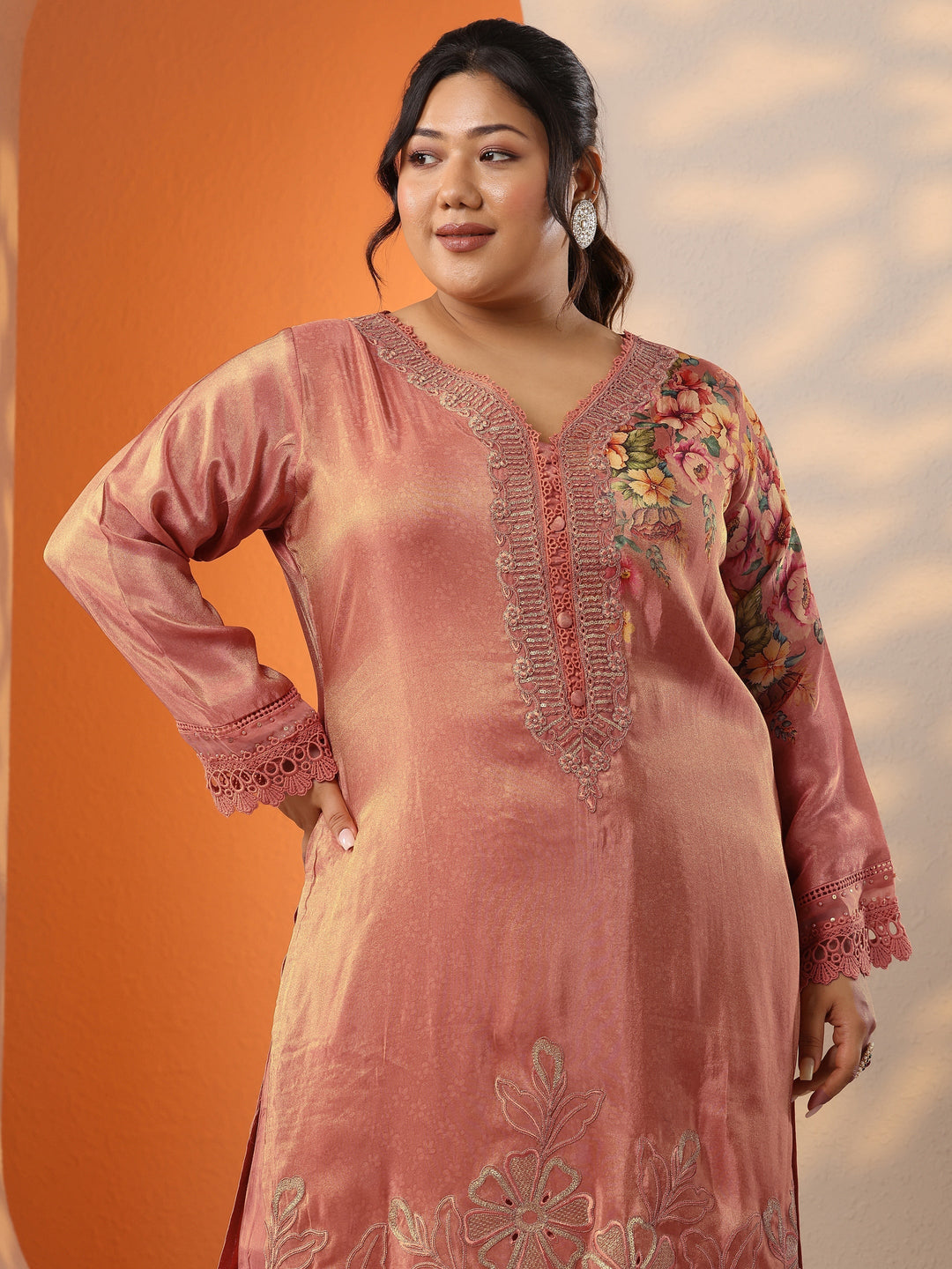  Plus Size Peach Printed Crepe Straight Suit Set With Dupatta 