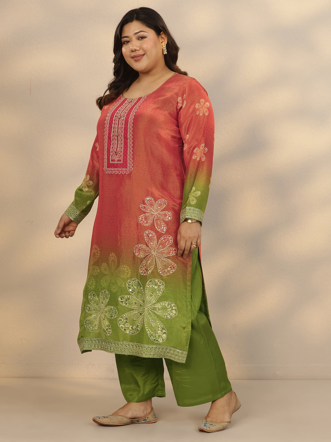  Plus Size Red Printed Crepe Straight Suit Set With Dupatta 