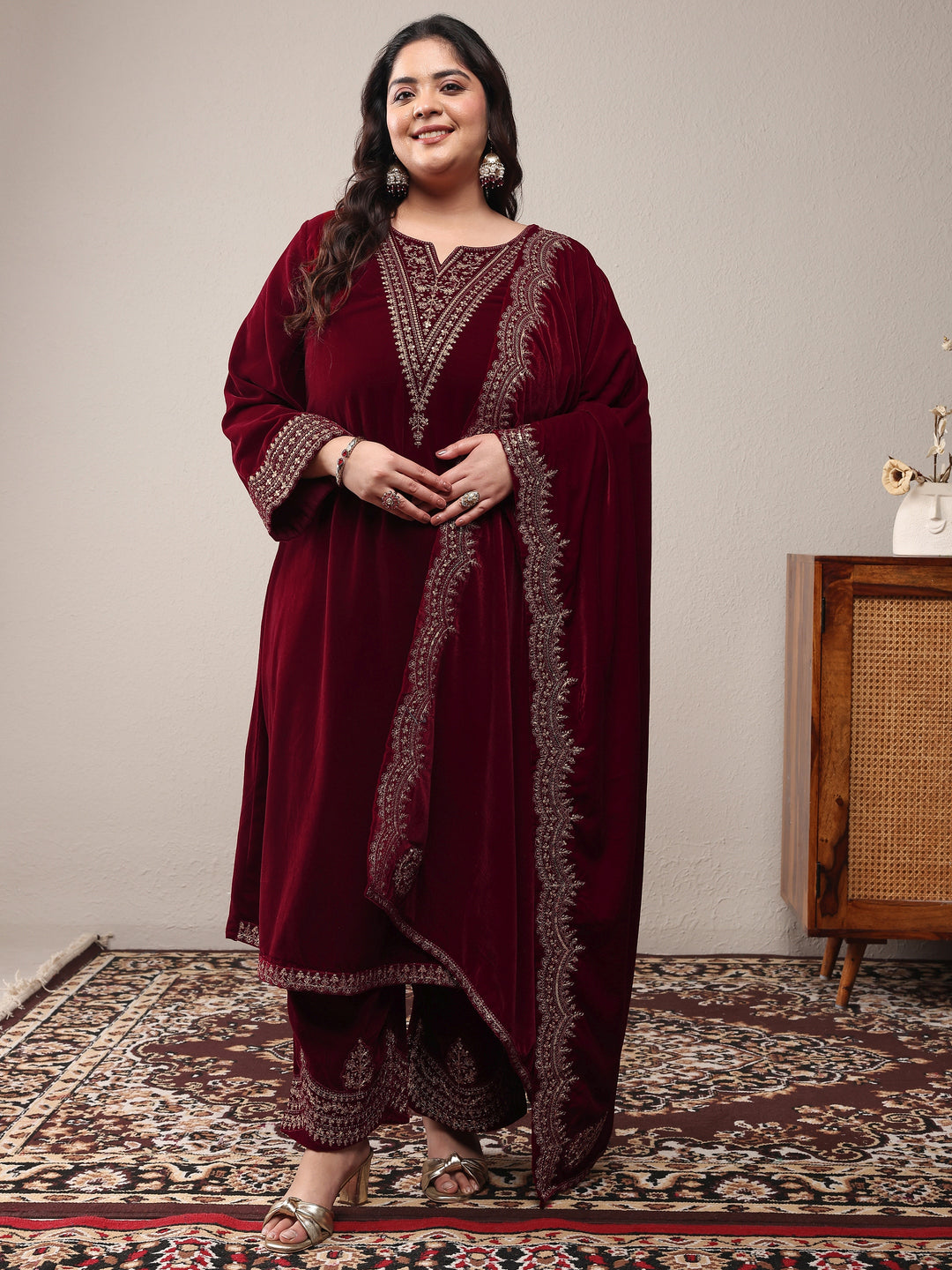  Plus Size Red Embroidered Velvet Straight Suit Set With Dupatta 