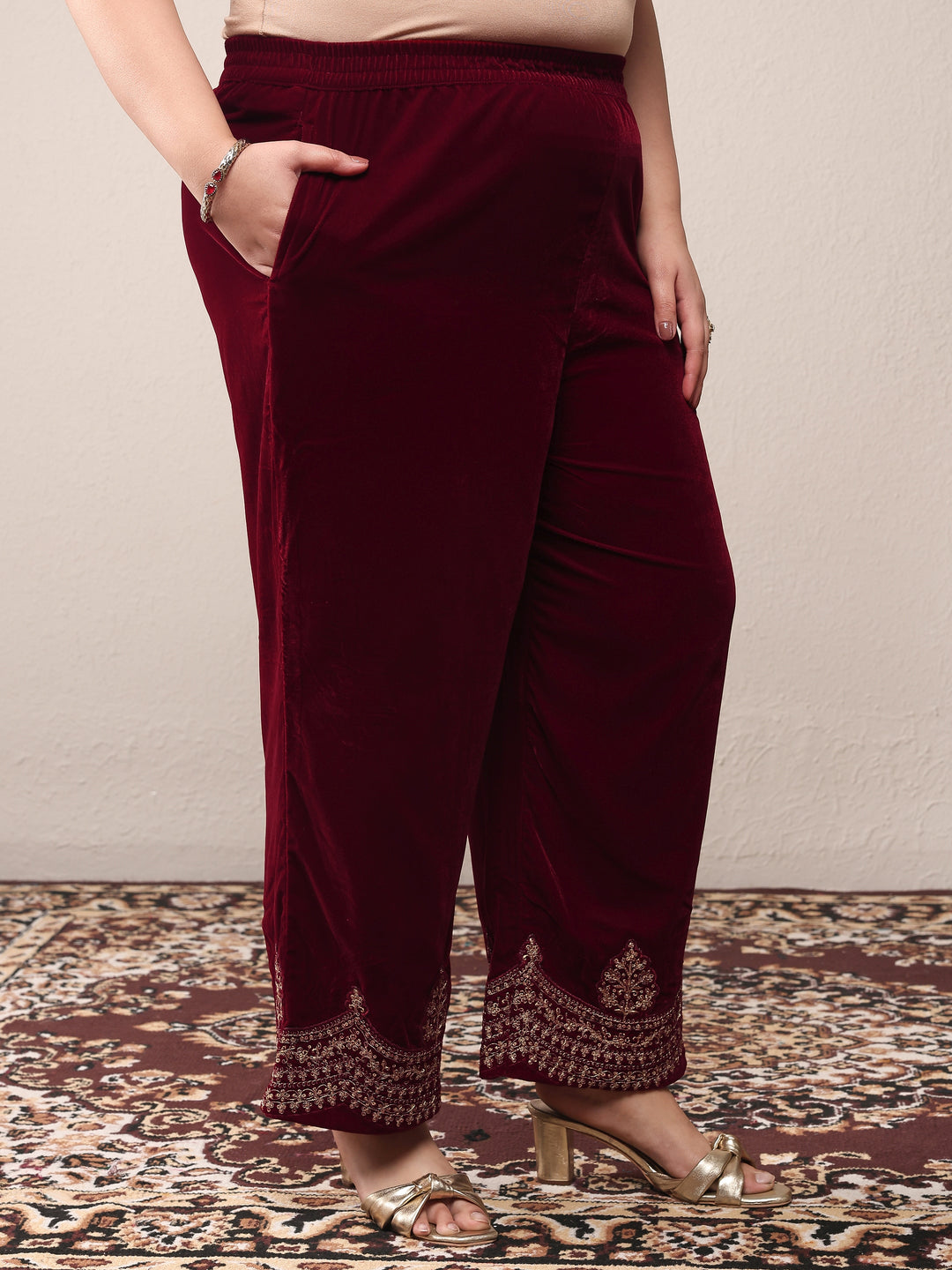  Plus Size Red Embroidered Velvet Straight Suit Set With Dupatta 