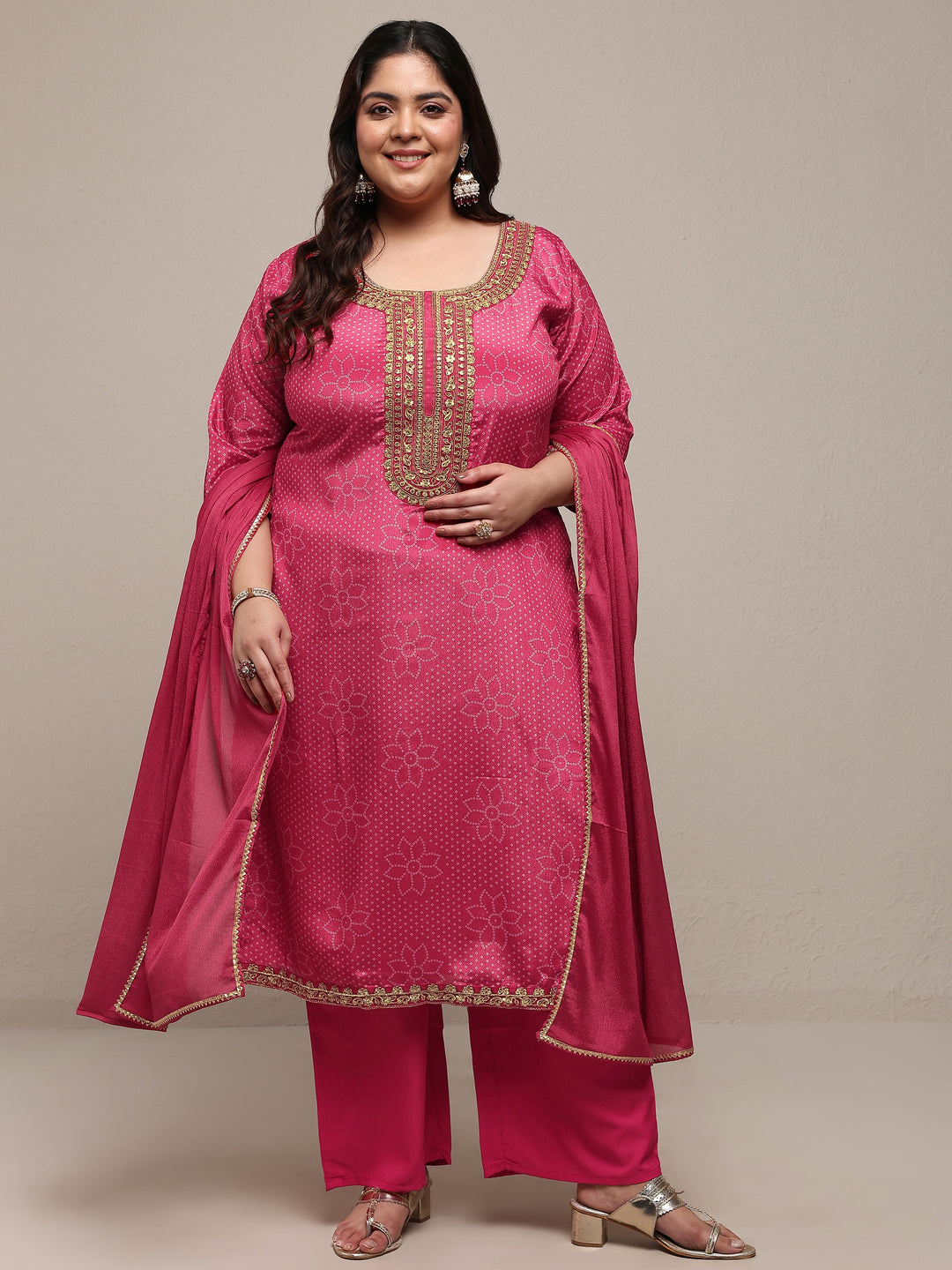 Plus Size Pink Bandhani Embroidered Silk Blend Straight Suit Set With Dupatta 