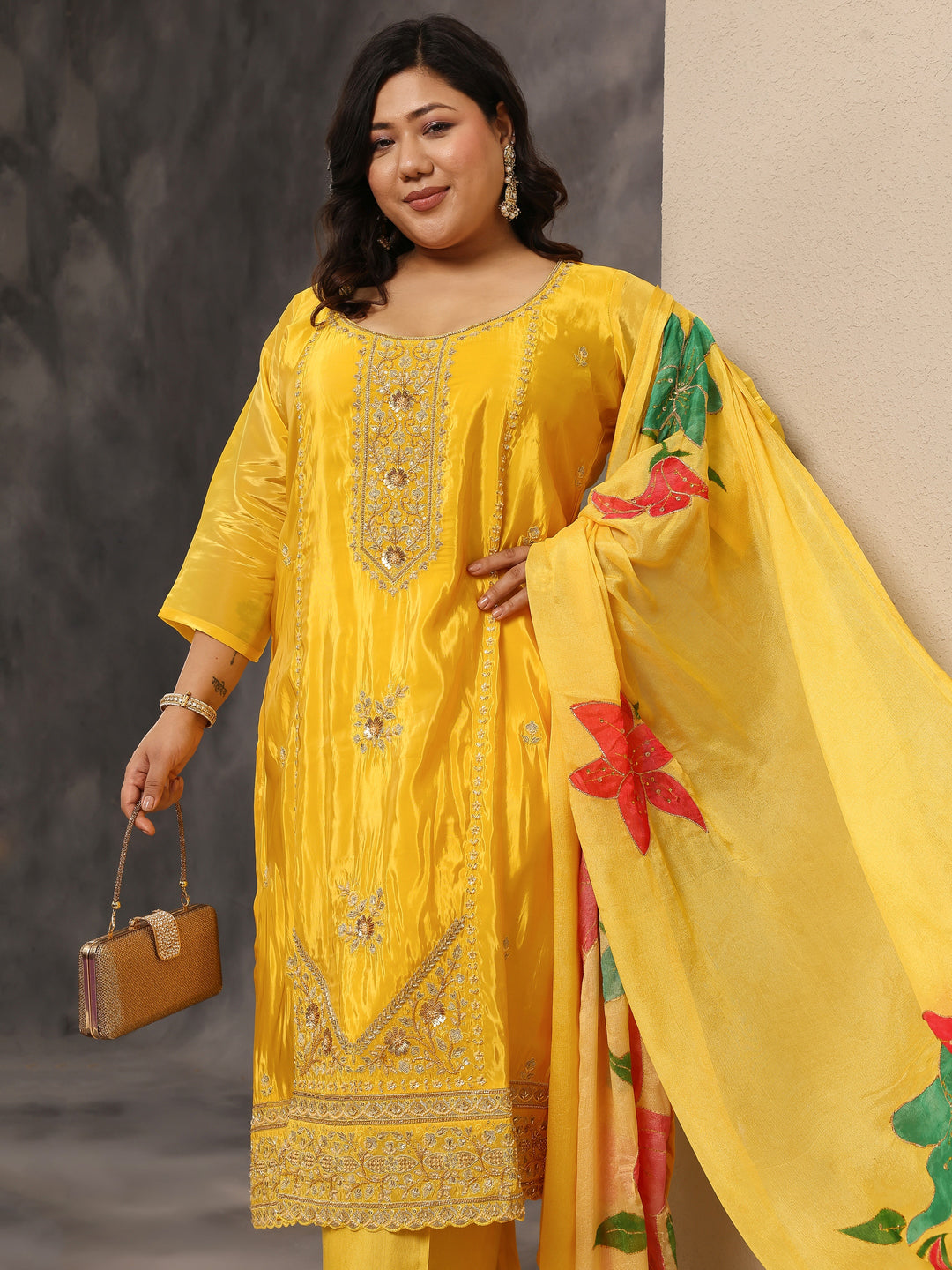  Plus Size Yellow Embellished Crepe Suit Set With Dupatta 