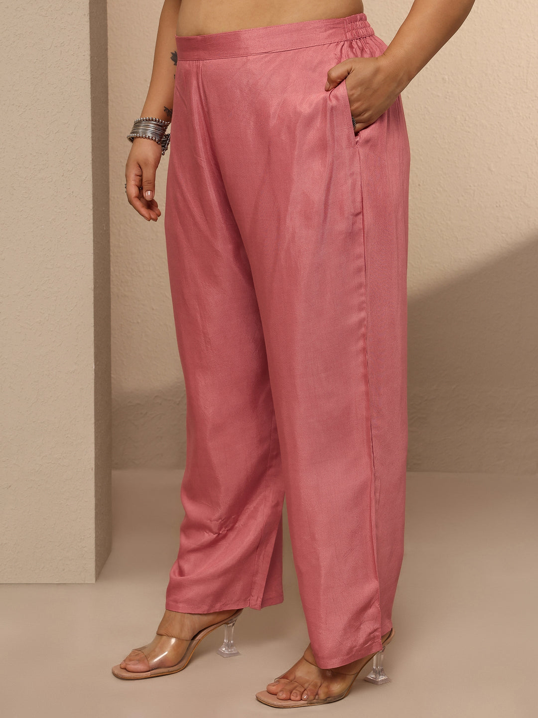  Plus Size Peach Printed Silk Blend Straight Suit Set With Dupatta 