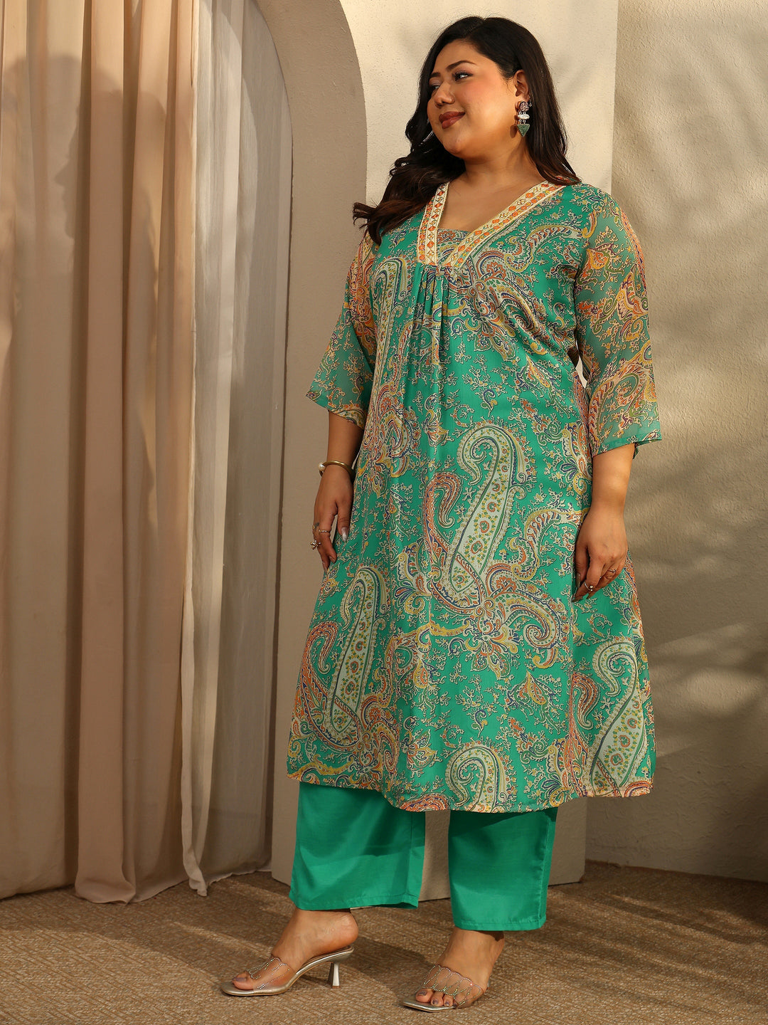 Plus Size Paisley Printed Chiffon A-Line Suit Set With Dupatta 