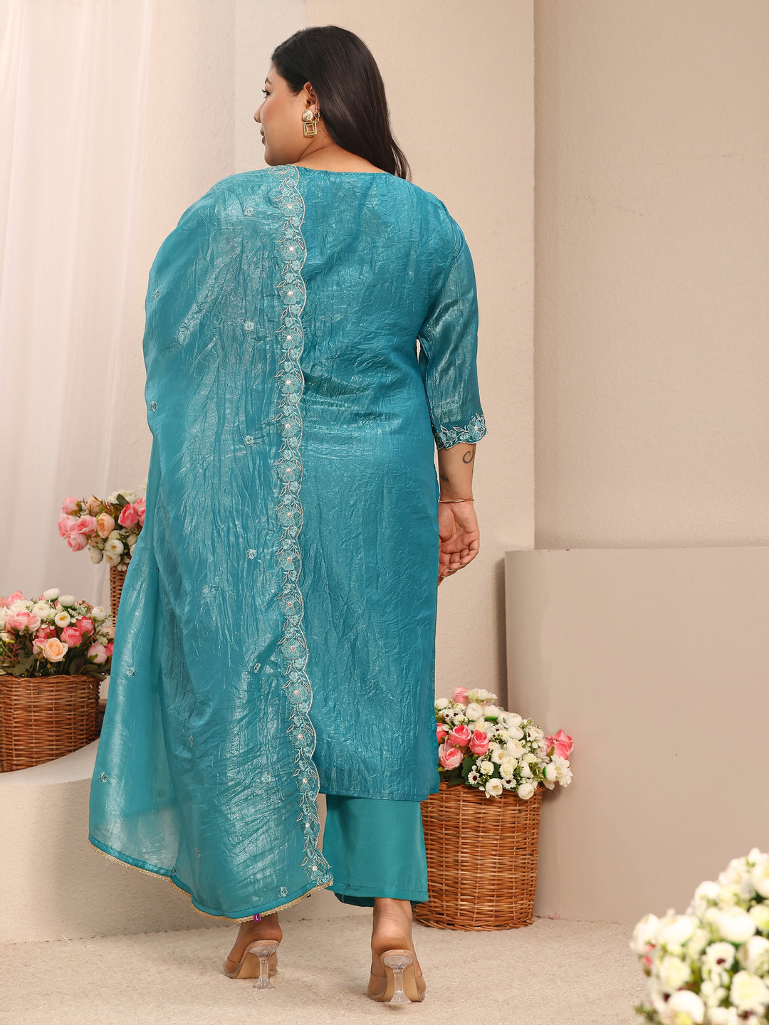  Plus Size Floral Embroidered Organza Straight Suit Set With Dupatta 