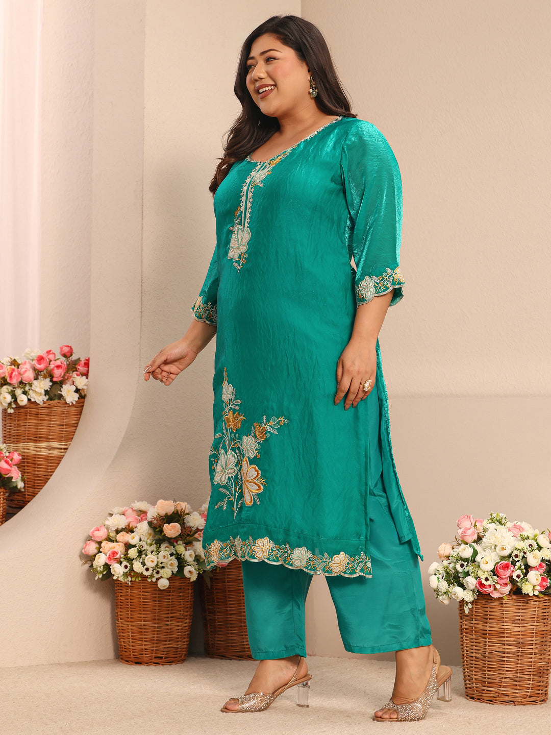 Plus Size Floral Embroidered Organza Straight Suit Set With Dupatta 