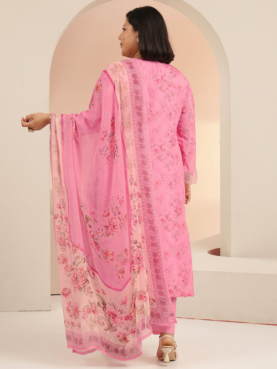  Plus Size Pink Floral Printed Silk Blend Straight Suit Set 