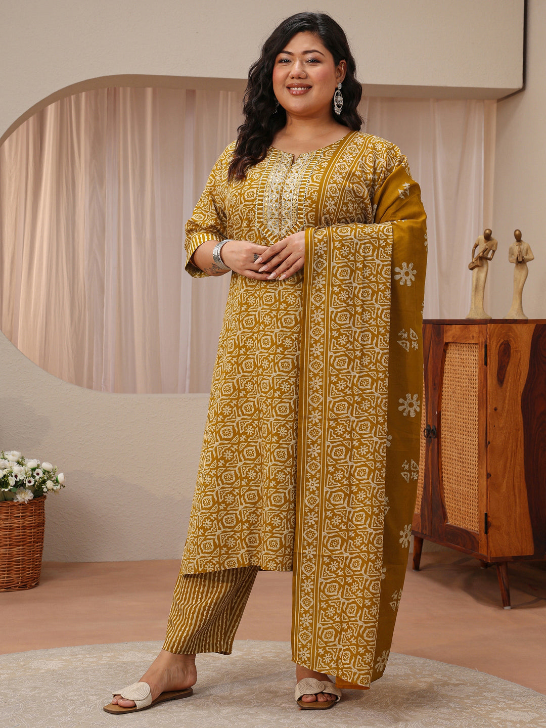  Plus Size Mustard Geometric Print Cotton Blend Straight Suit Set 