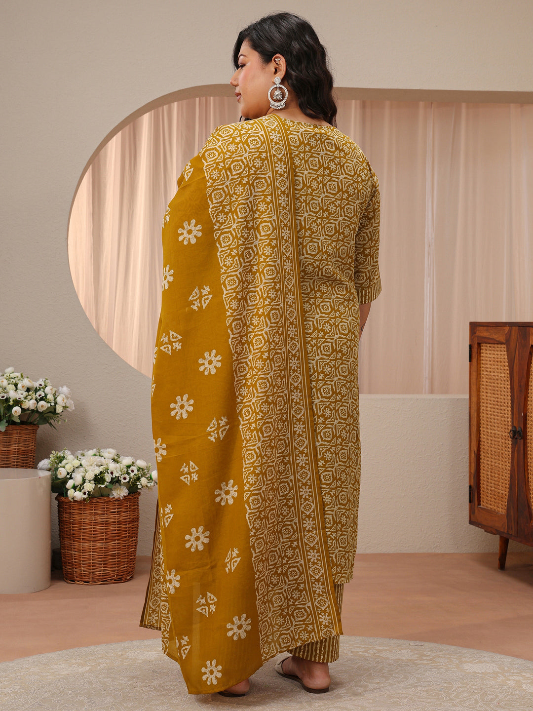  Plus Size Mustard Geometric Print Cotton Blend Straight Suit Set 