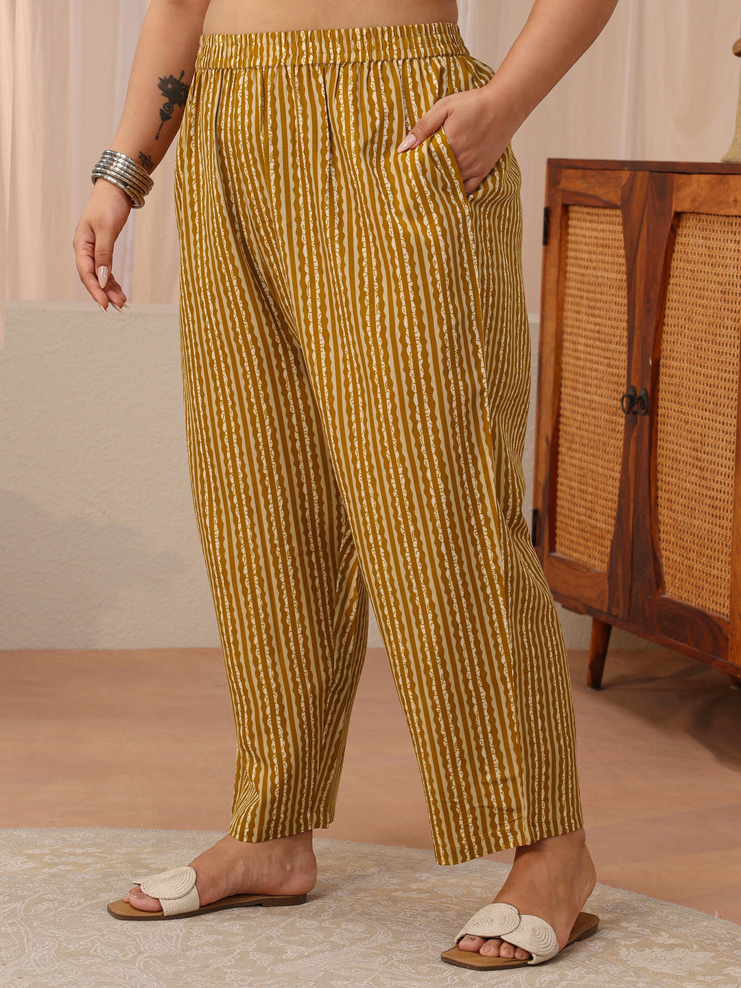  Plus Size Mustard Geometric Print Cotton Blend Straight Suit Set 