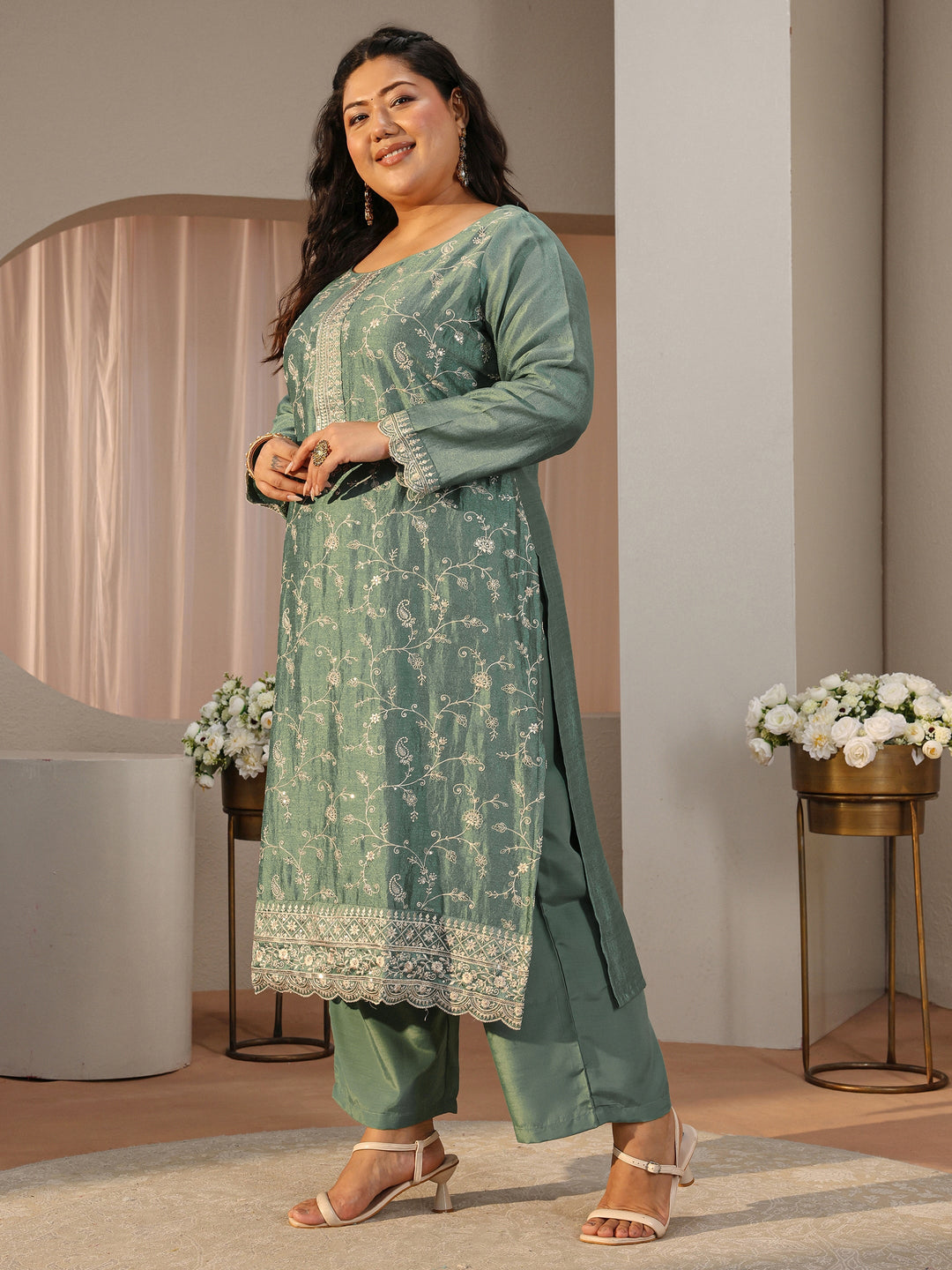  Plus Size Moss Green Floral Embroidered Silk Blend Suit Set 