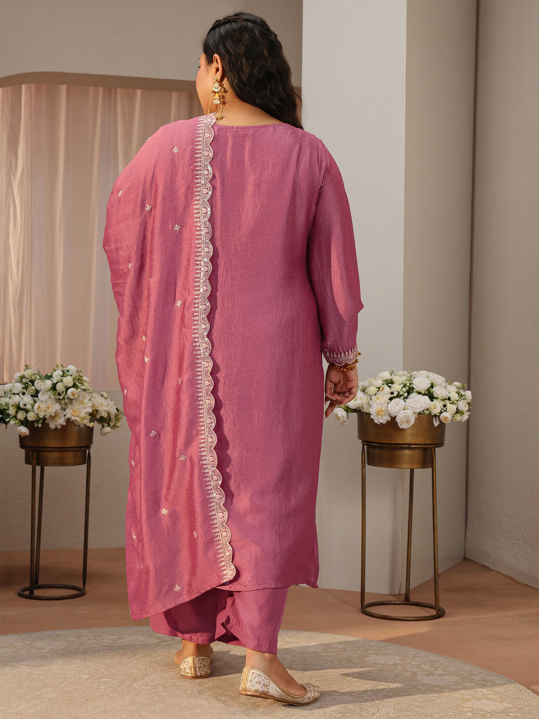  Plus Size Pink Floral Embroidered Silk Blend Straight Suit Set 