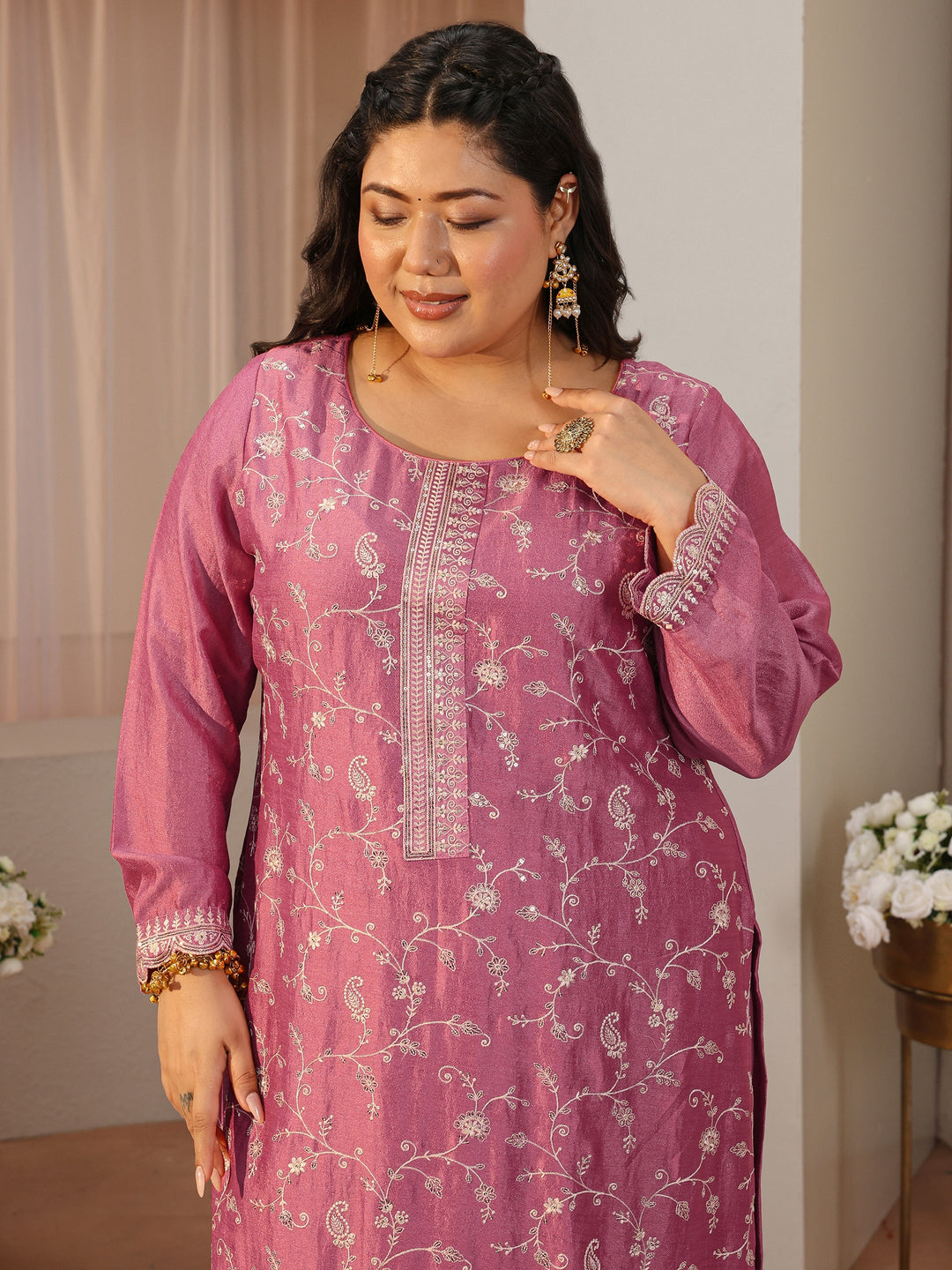  Plus Size Pink Floral Embroidered Silk Blend Straight Suit Set 