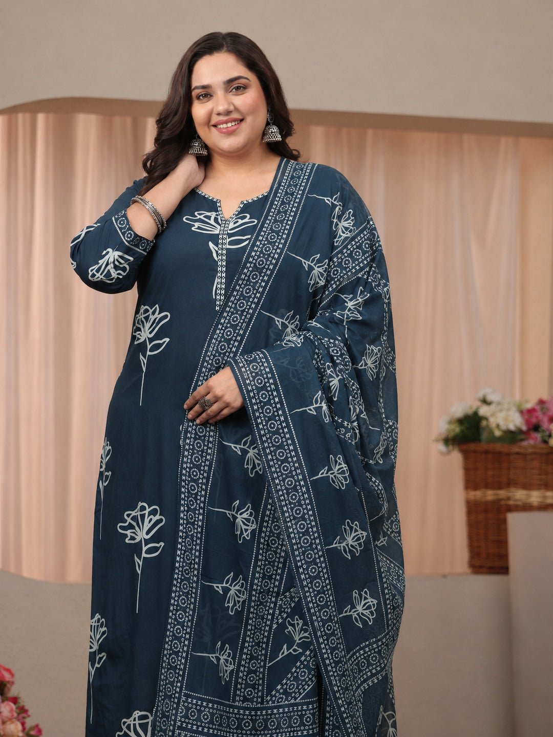  Plus Size Blue Floral Printed Cotton Straight Suit Set 