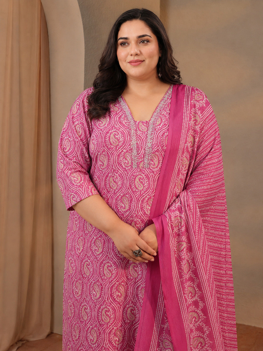  Plus Size Pink Paisley Printed Cotton Straight Suit Set 
