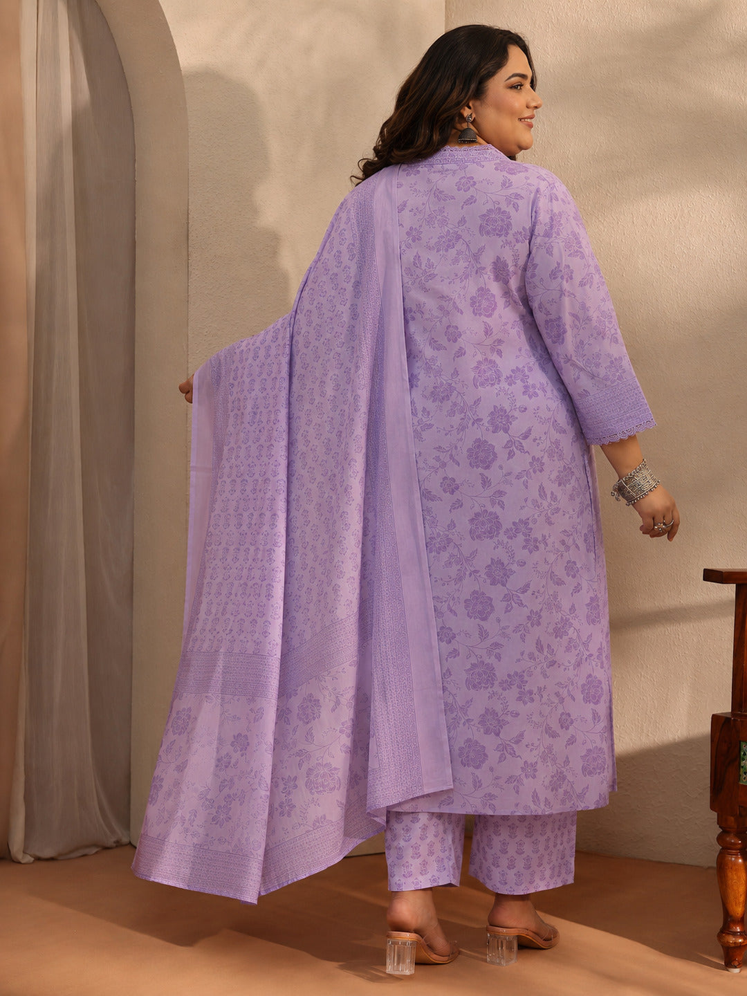  Plus Size Lavender Floral Printed Cotton Blend Straight Suit Set With Dupatta 