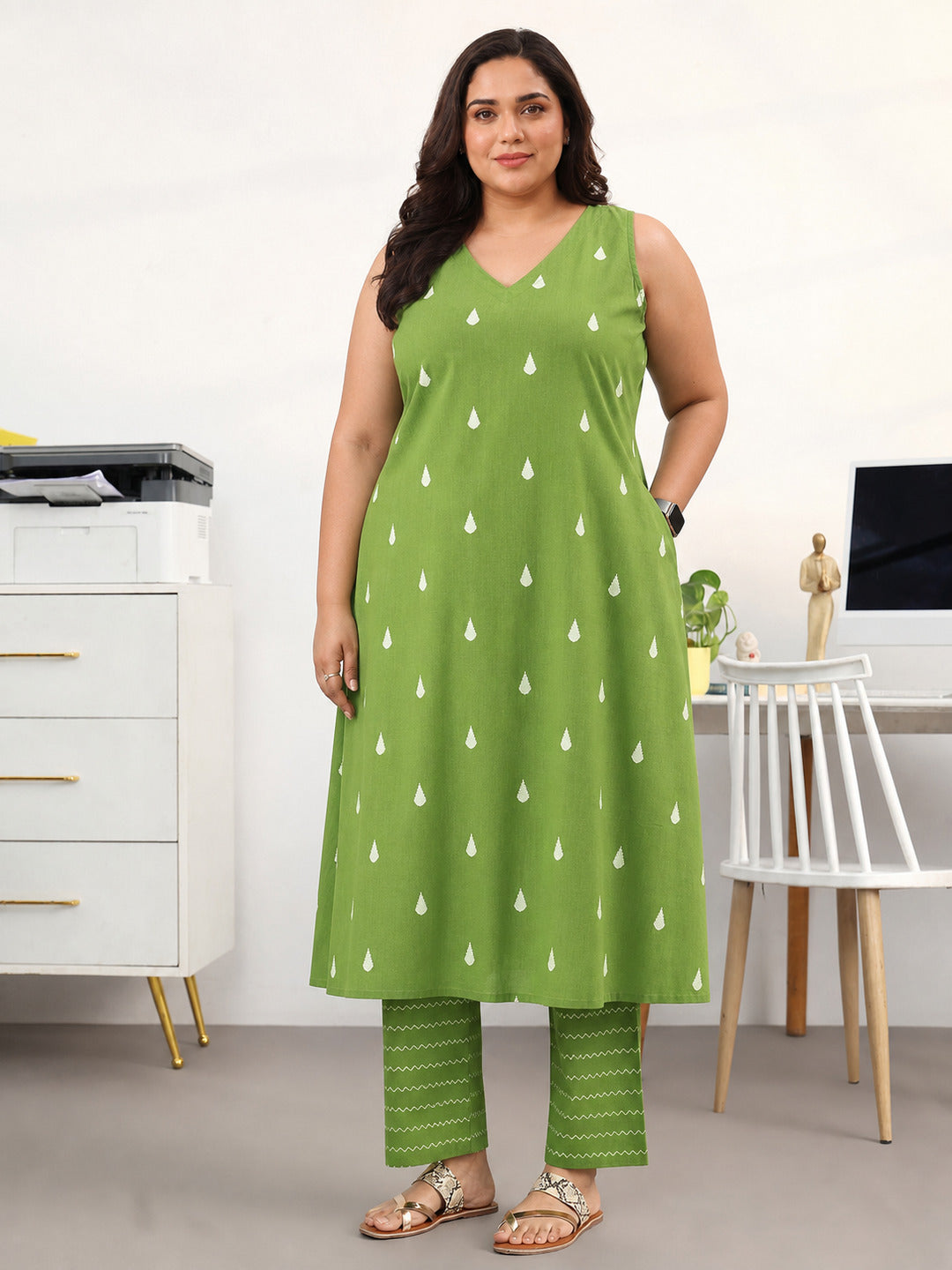  Plus Size Green Floral Woven Design Cotton Blend A-Line Kurta Set 