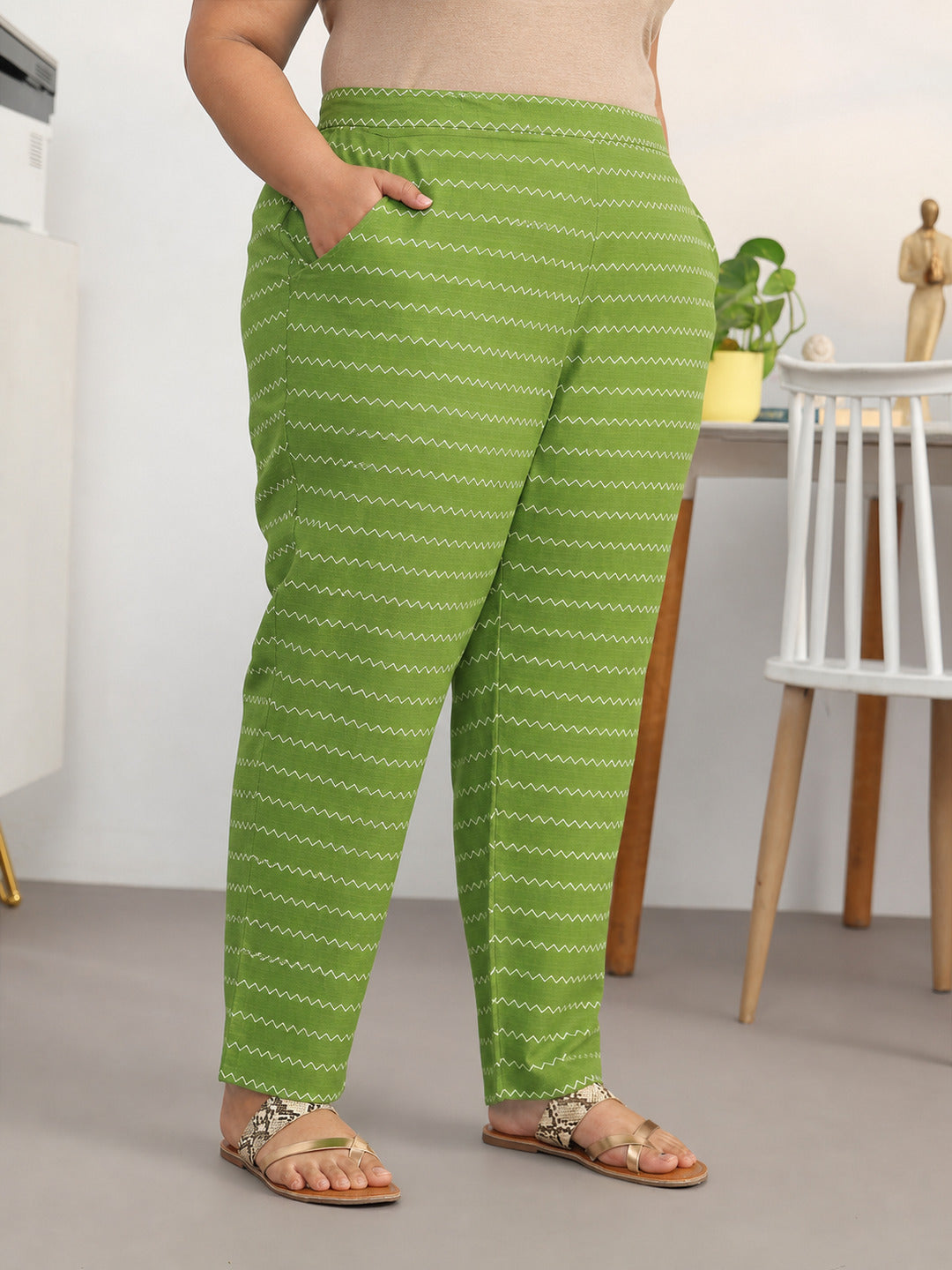  Plus Size Green Floral Woven Design Cotton Blend A-Line Kurta Set 