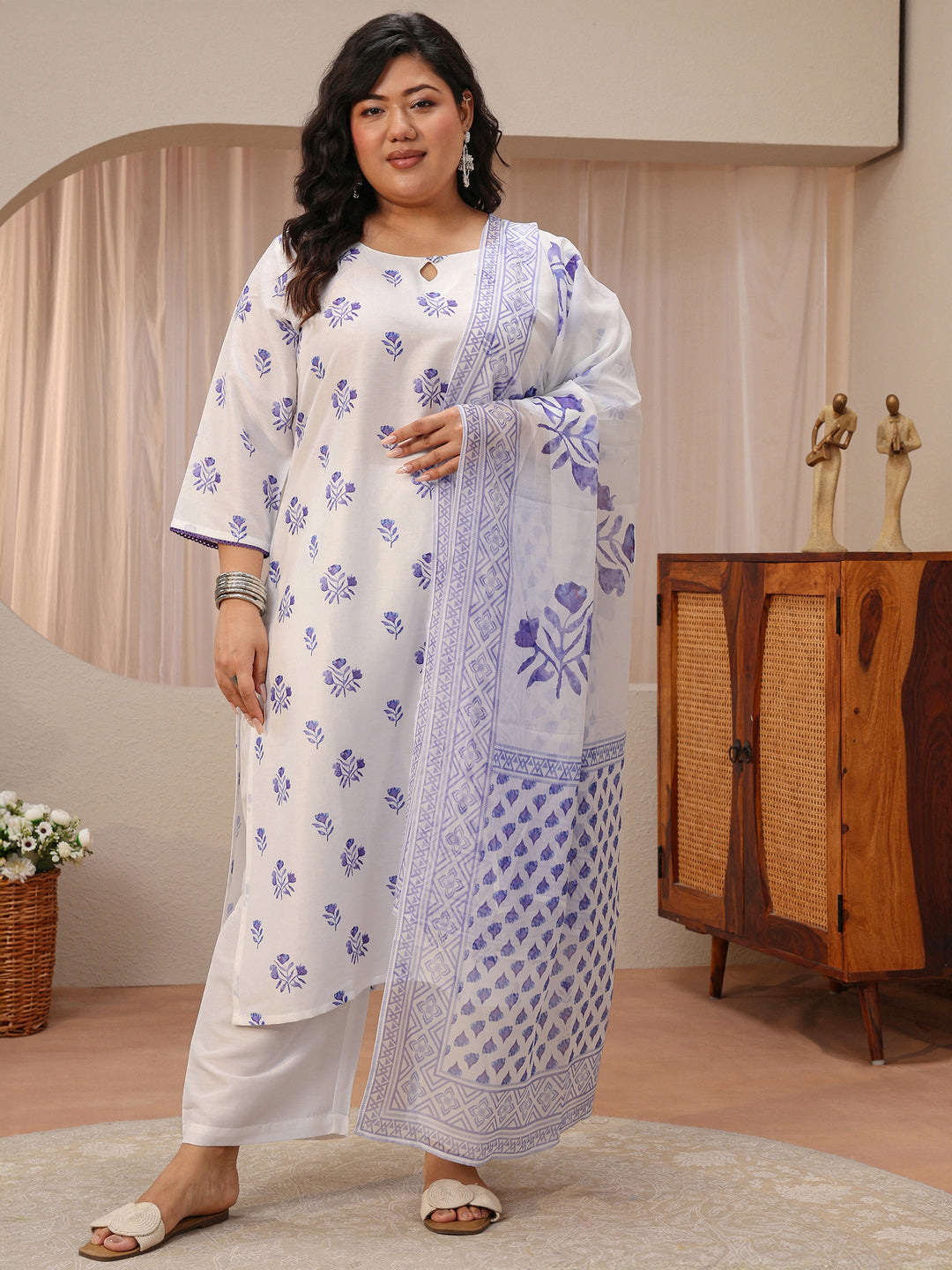  Plus Size White Floral Printed Cotton Blend Straight Suit Set 
