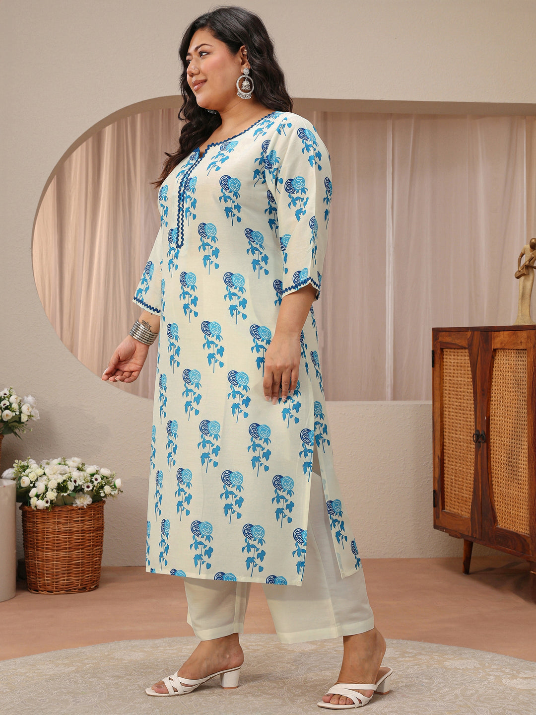  Plus Size White Floral Printed Cotton Blend Straight Suit Set 