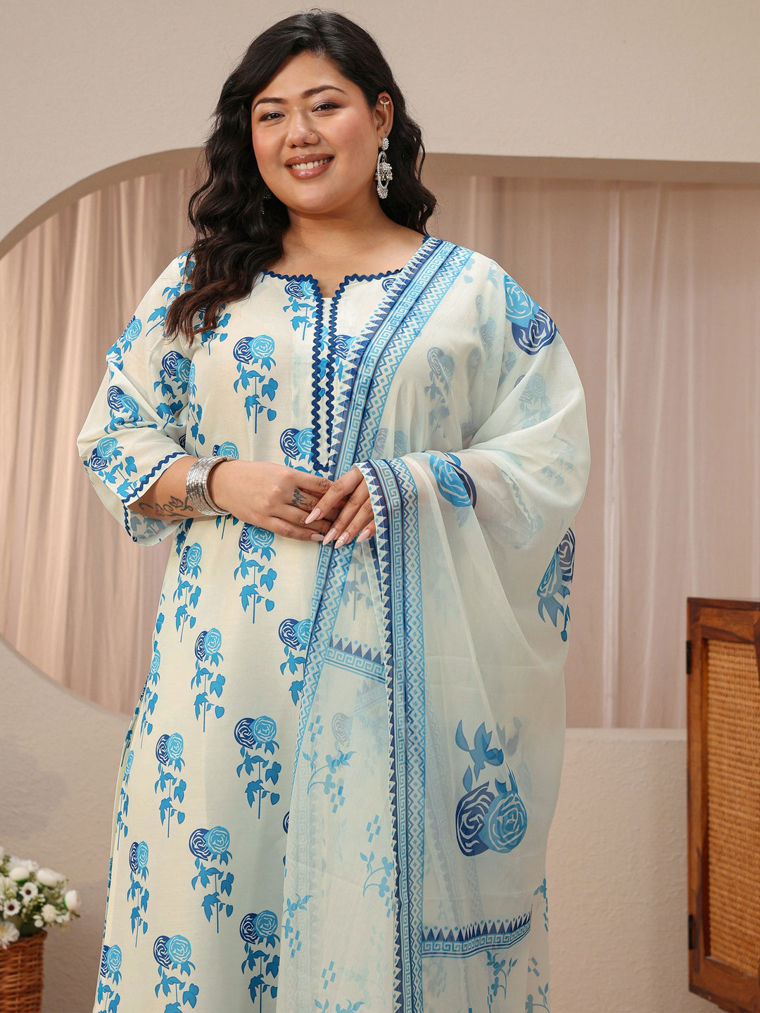  Plus Size White Floral Printed Cotton Blend Straight Suit Set 