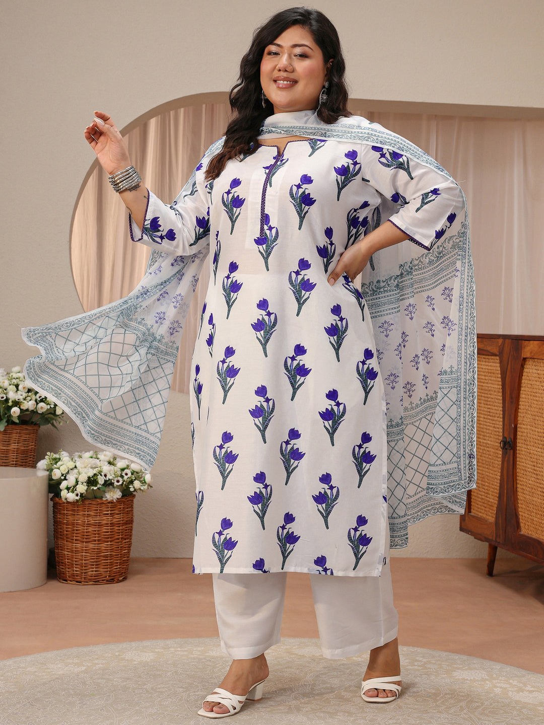  Plus Size White Floral Printed Cotton Blend Straight Suit Set 