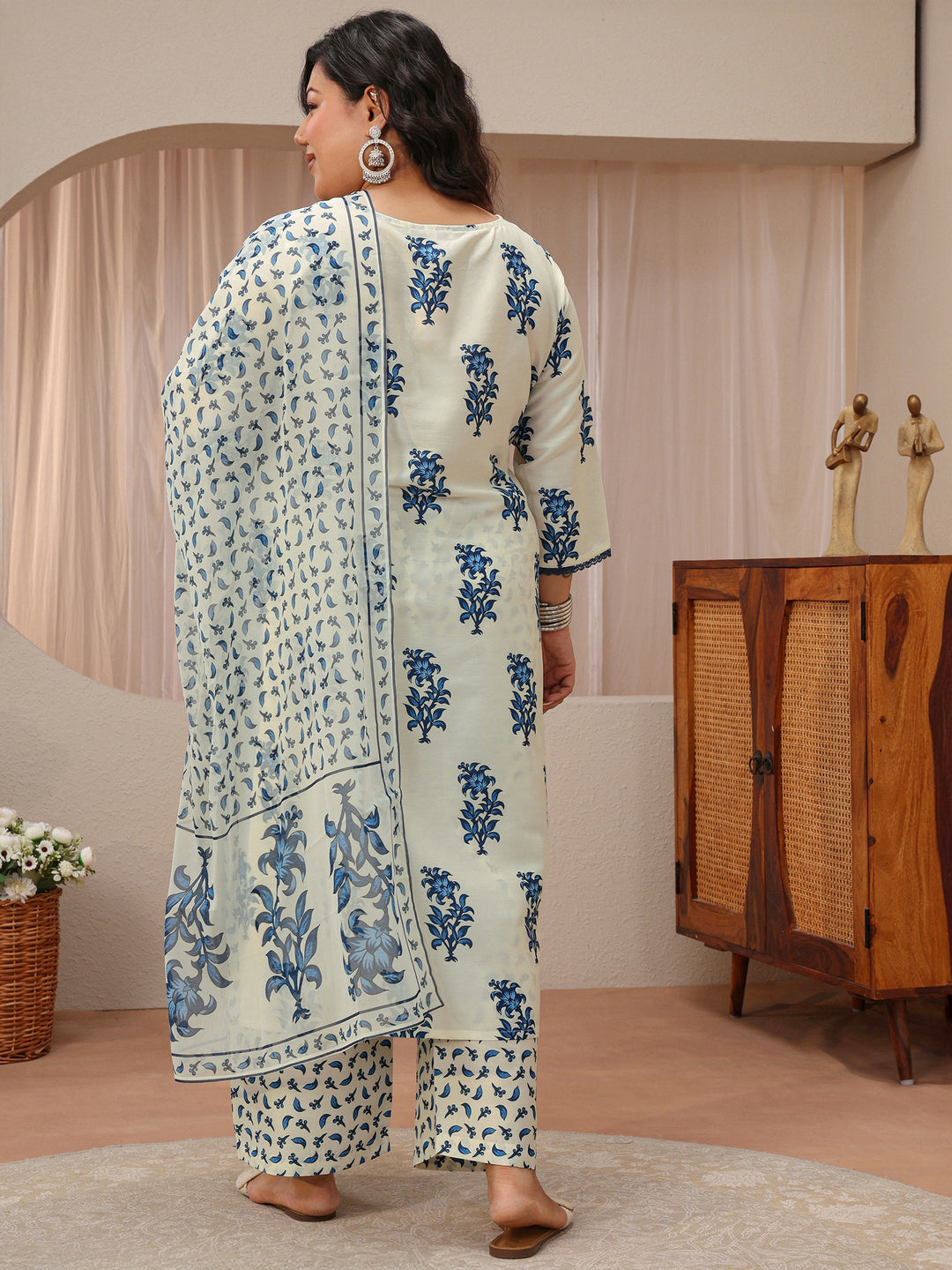  Plus Size Ivory Floral Printed Cotton Blend Straight Suit Set 